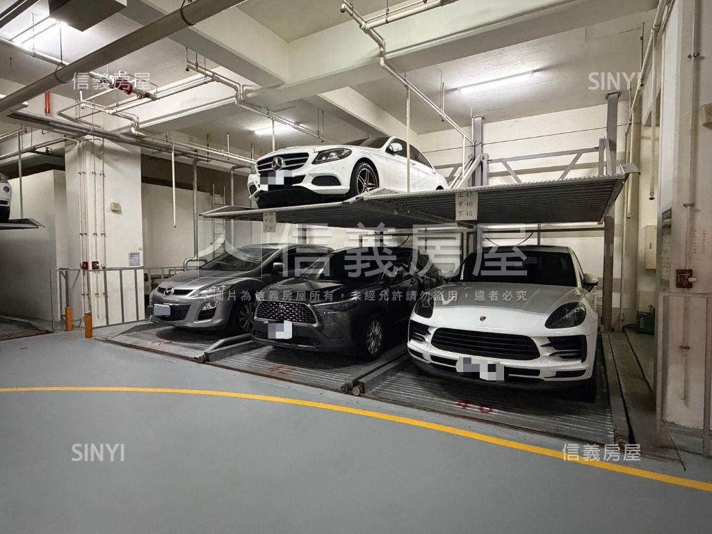 頂新三面採光大三房車位房屋室內格局與周邊環境