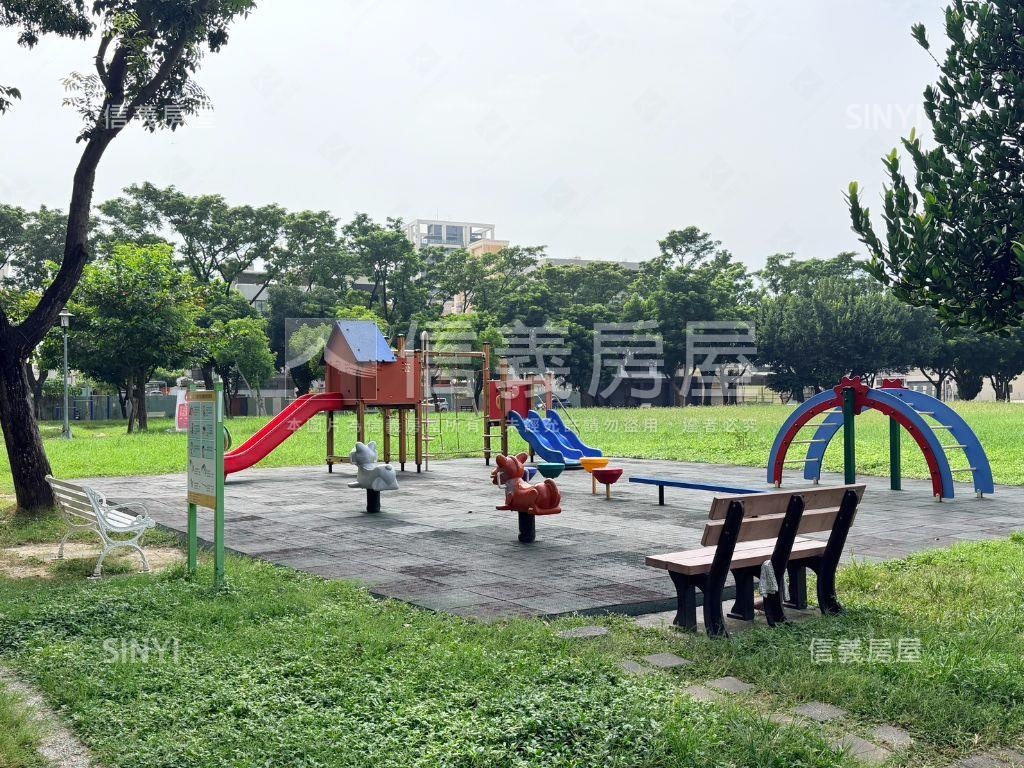 頂新三面採光大三房車位房屋室內格局與周邊環境