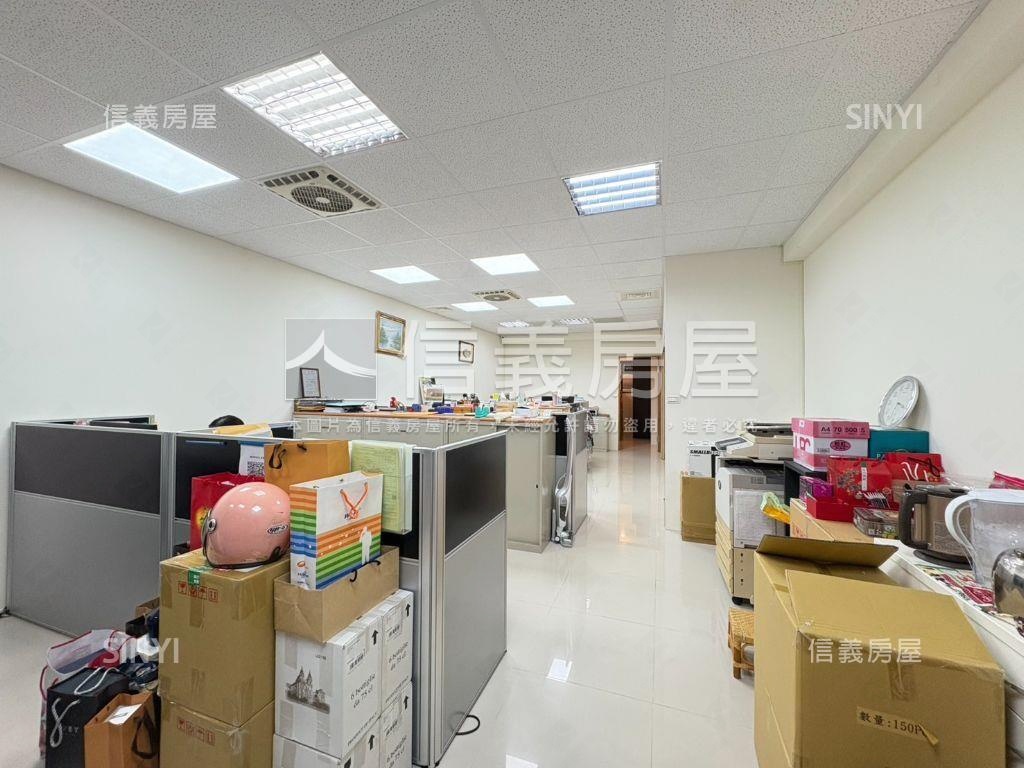 Ａ９信義路亞昕建設金店面房屋室內格局與周邊環境