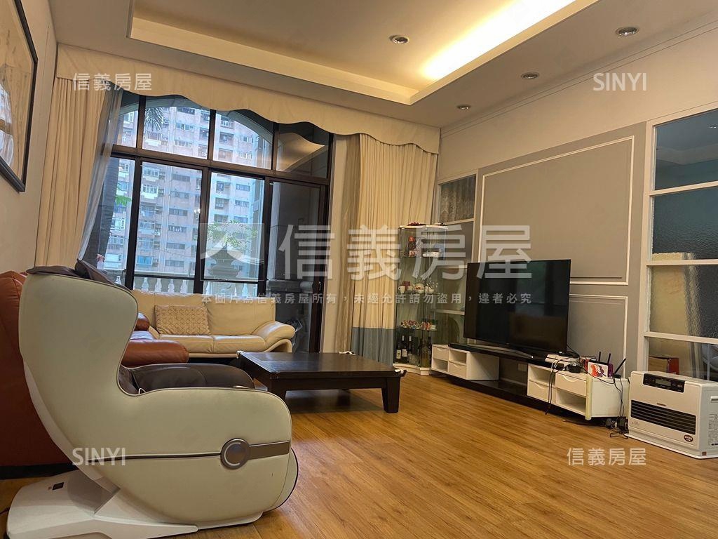 摩納哥挑高花園大戶房屋室內格局與周邊環境