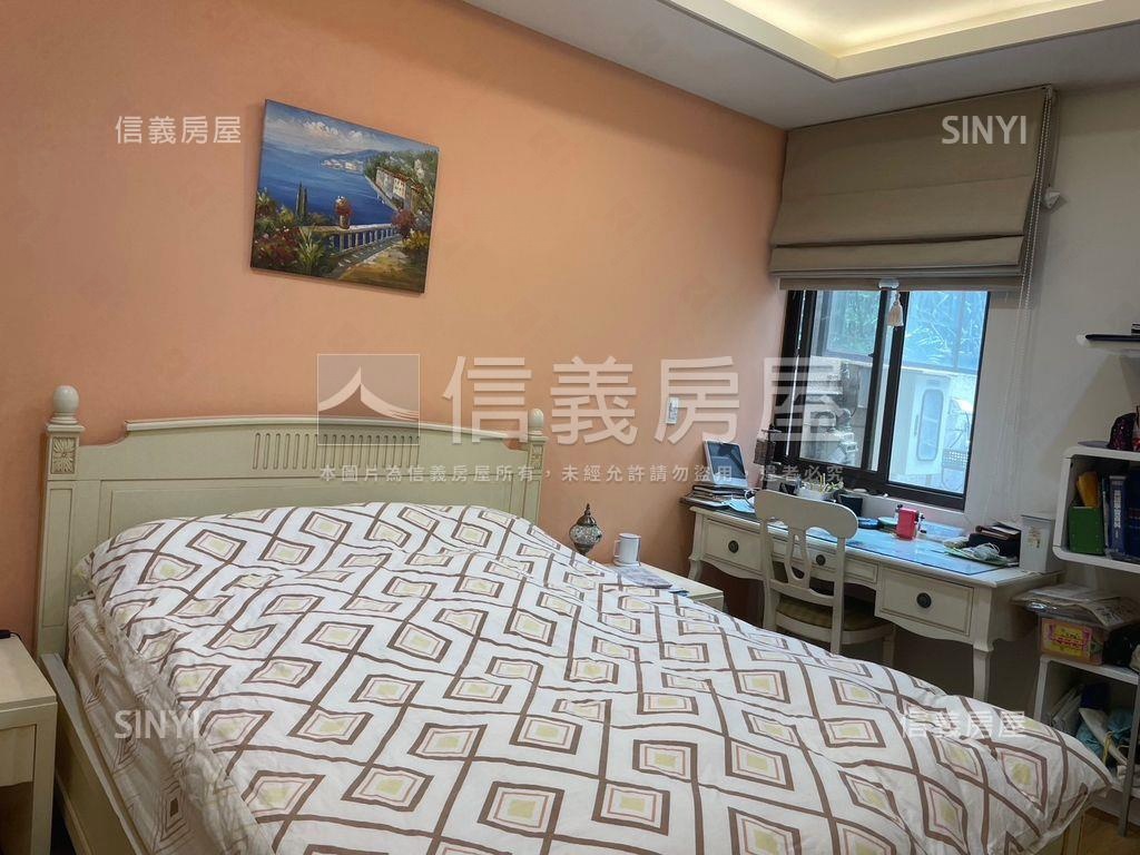 摩納哥挑高花園大戶房屋室內格局與周邊環境