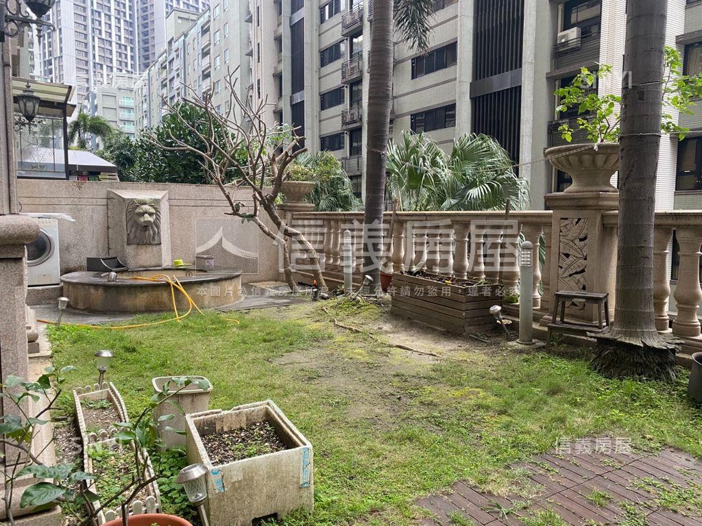 摩納哥挑高花園大戶房屋室內格局與周邊環境