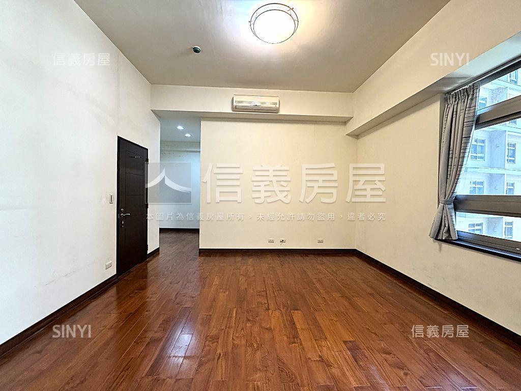 東方麗池４房雙車位房屋室內格局與周邊環境