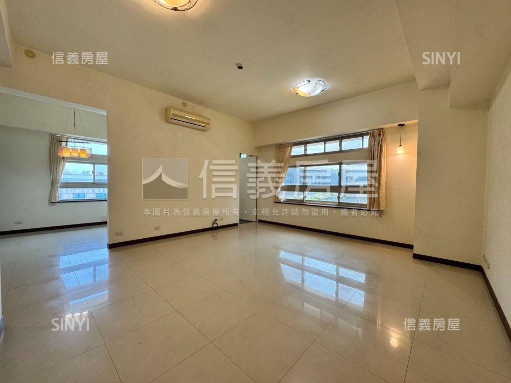 東方麗池４房雙車位房屋室內格局與周邊環境