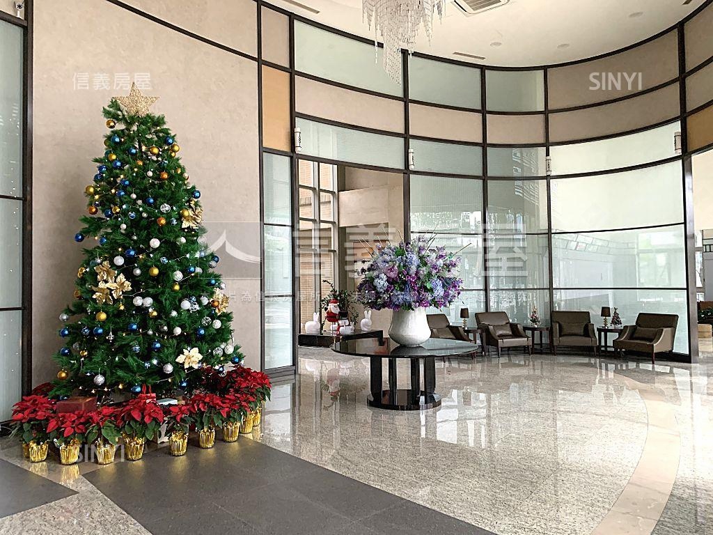 東方麗池４房雙車位房屋室內格局與周邊環境