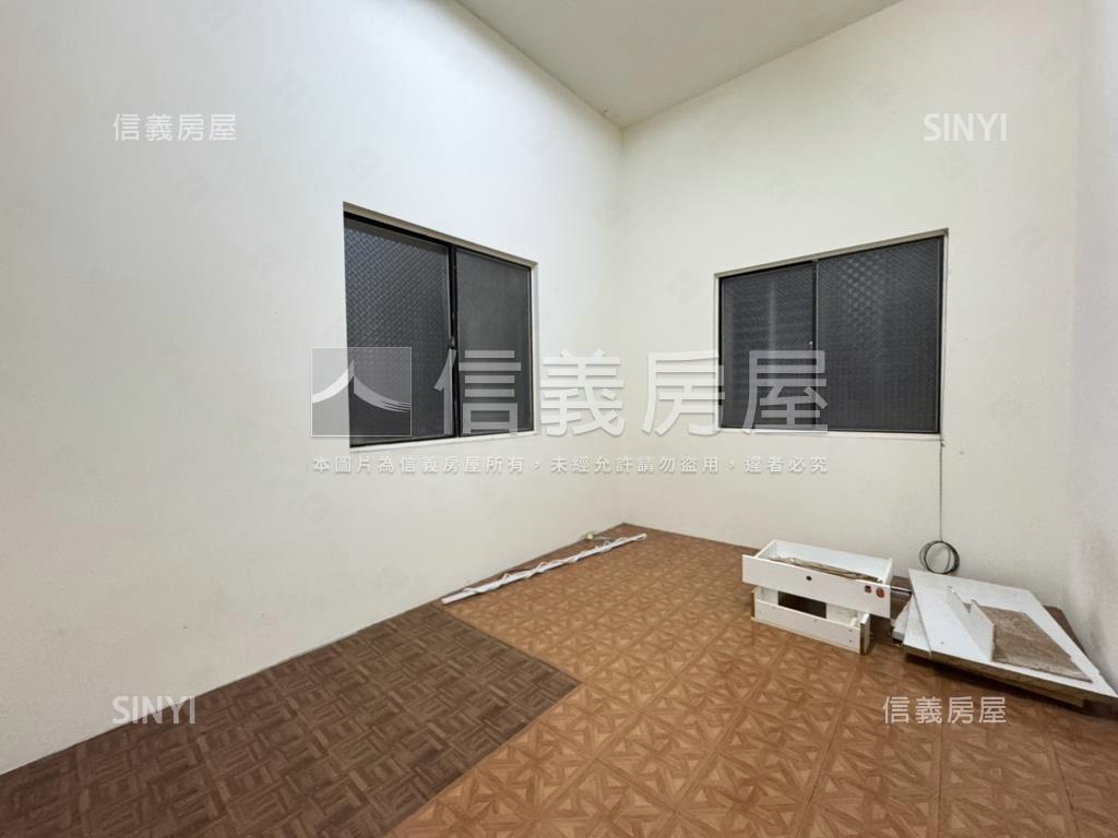 正山西路整棟邊間透店房屋室內格局與周邊環境
