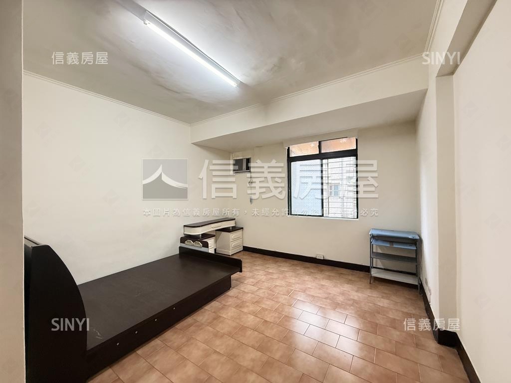 南港三房公寓三樓房屋室內格局與周邊環境