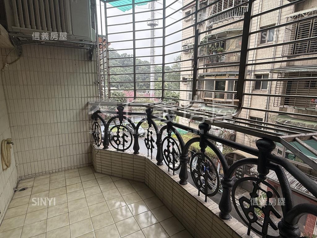 南港三房公寓三樓房屋室內格局與周邊環境