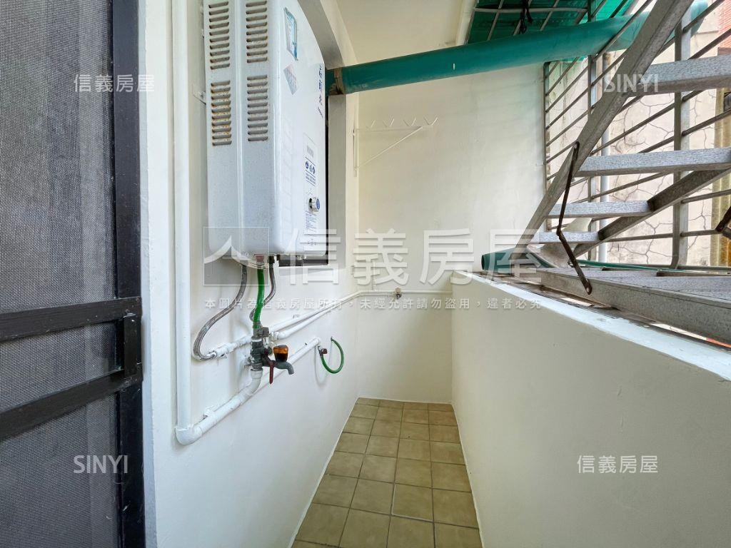 南港三房公寓三樓房屋室內格局與周邊環境