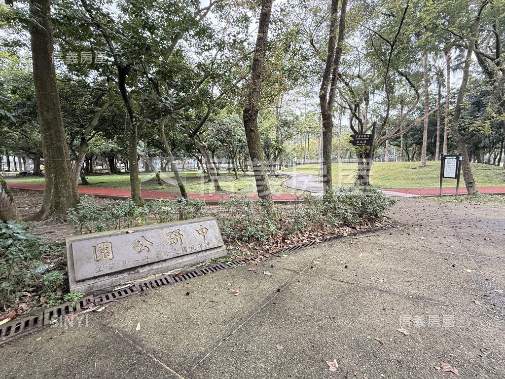 南港三房公寓三樓房屋室內格局與周邊環境