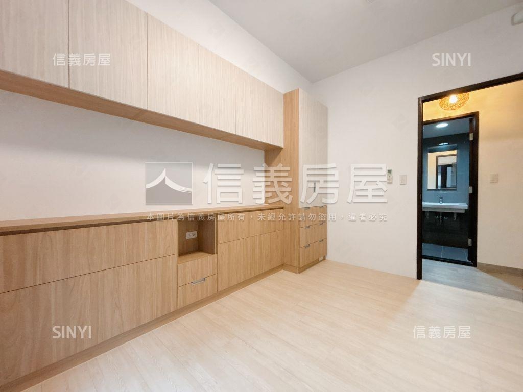 曙光之旅三房平車房屋室內格局與周邊環境