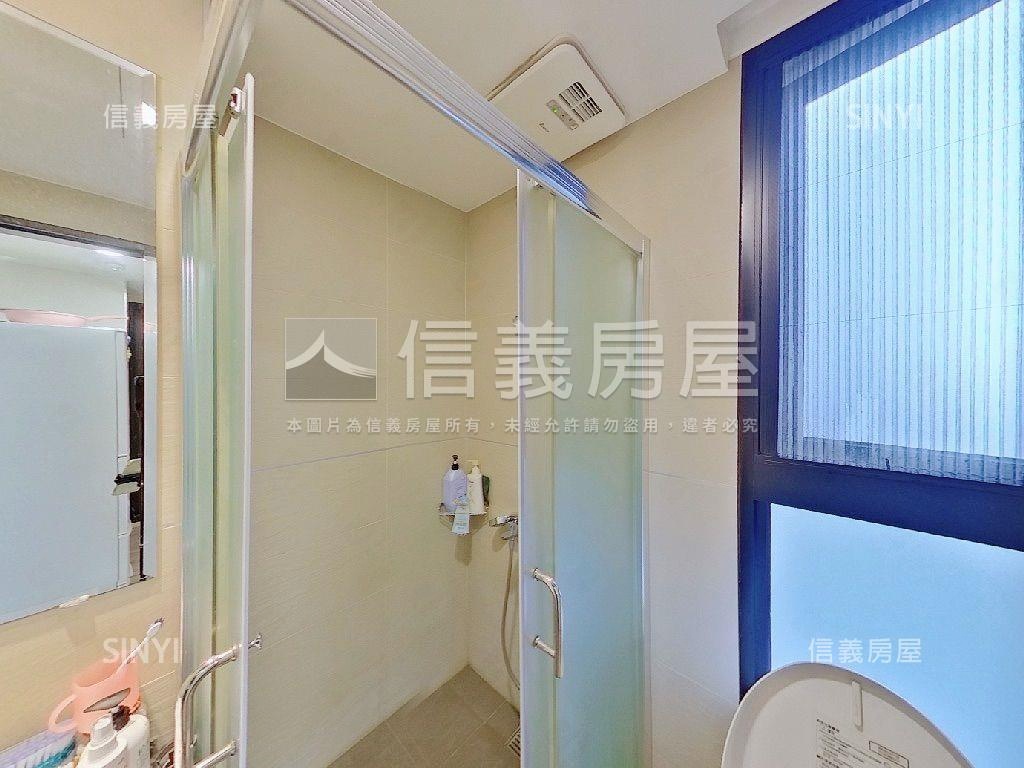 水沐芳華三房車位房屋室內格局與周邊環境