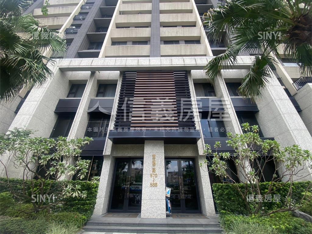 水沐芳華三房車位房屋室內格局與周邊環境