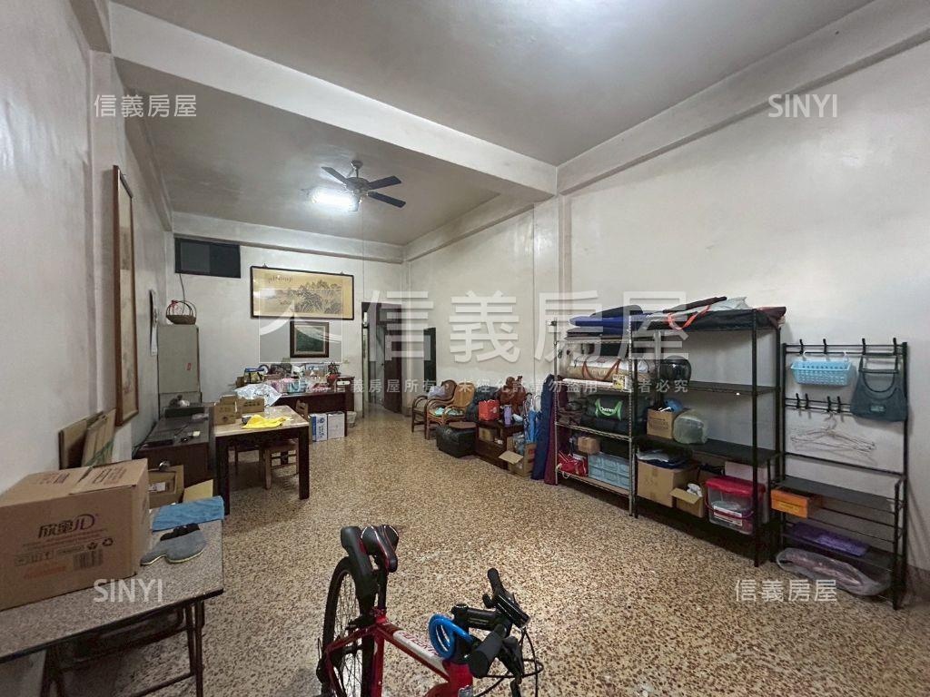 近豐原第一市場美美透天房屋室內格局與周邊環境