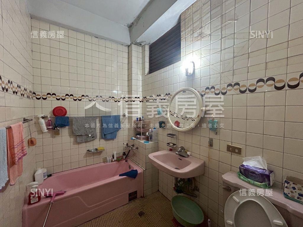 近豐原第一市場美美透天房屋室內格局與周邊環境