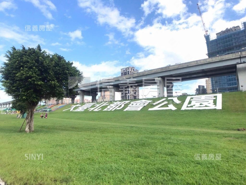 左岸重劃必推辰光曜房屋室內格局與周邊環境