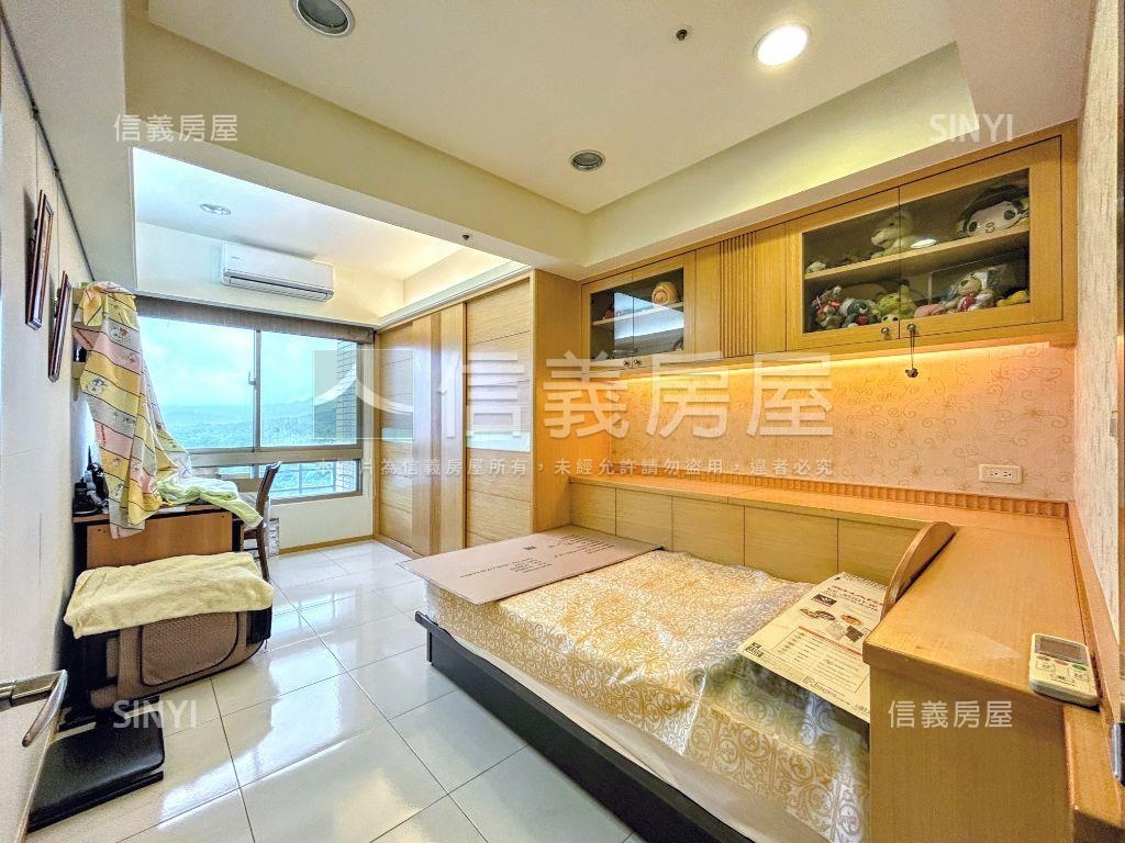豪景大戶太陽城四房次頂樓房屋室內格局與周邊環境