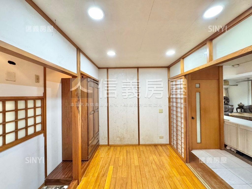 巨蛋河堤雙主臥５房平車房屋室內格局與周邊環境