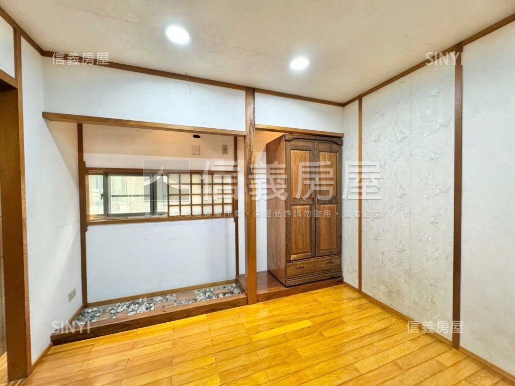 巨蛋河堤雙主臥５房平車房屋室內格局與周邊環境