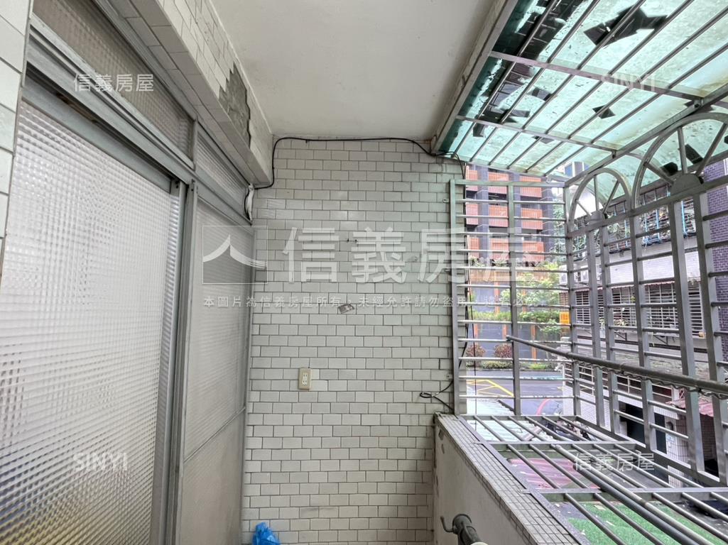 政大指南公寓２樓房屋室內格局與周邊環境
