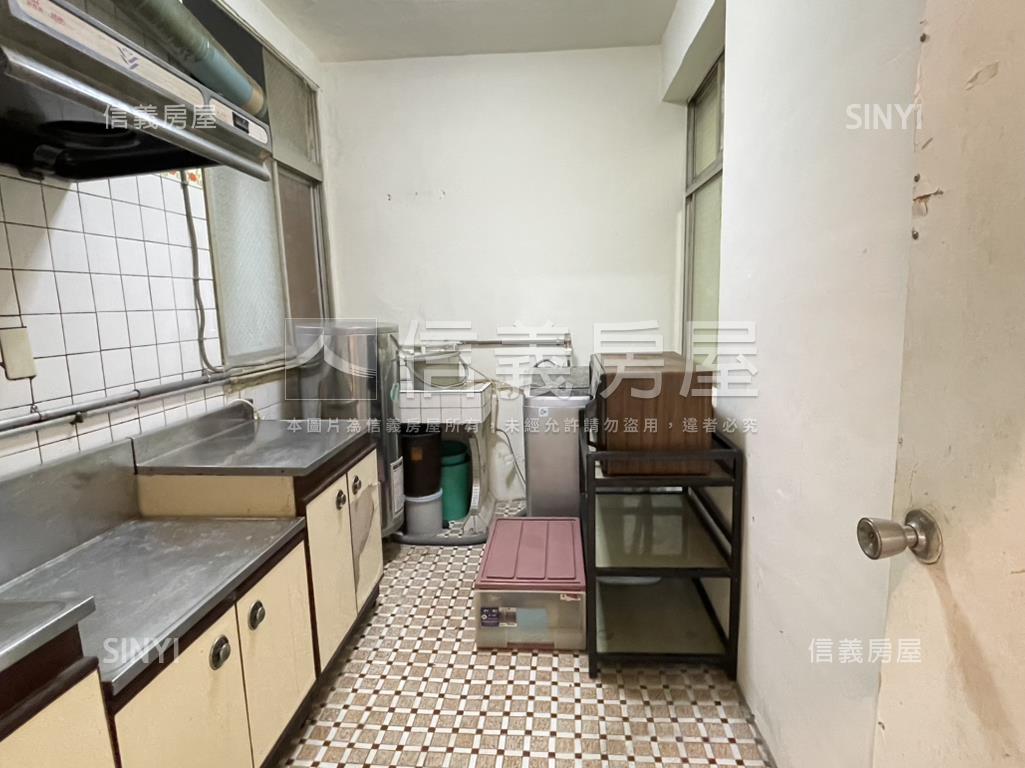 政大指南公寓２樓房屋室內格局與周邊環境
