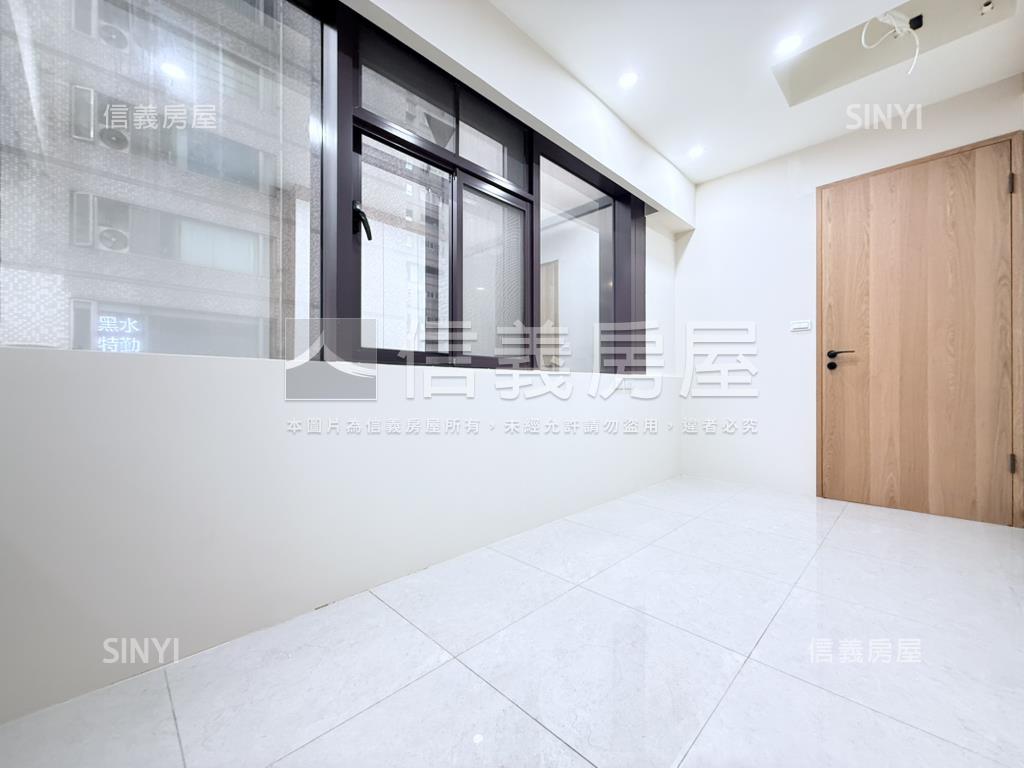 店長推薦鑽石邊間兩房房屋室內格局與周邊環境