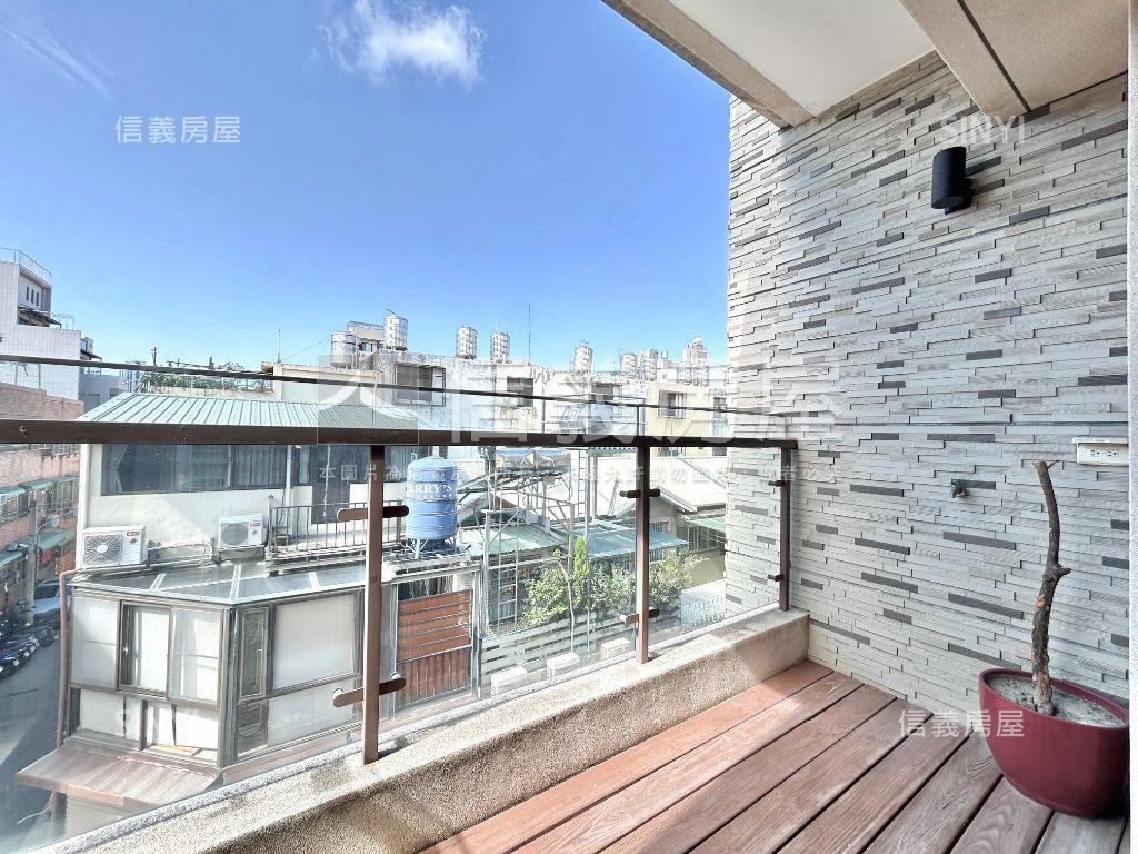好稀有！近忠明邊間透天房屋室內格局與周邊環境