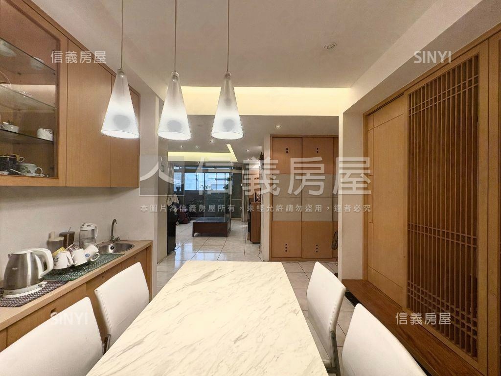 政大商圈冠德名人錄四房房屋室內格局與周邊環境