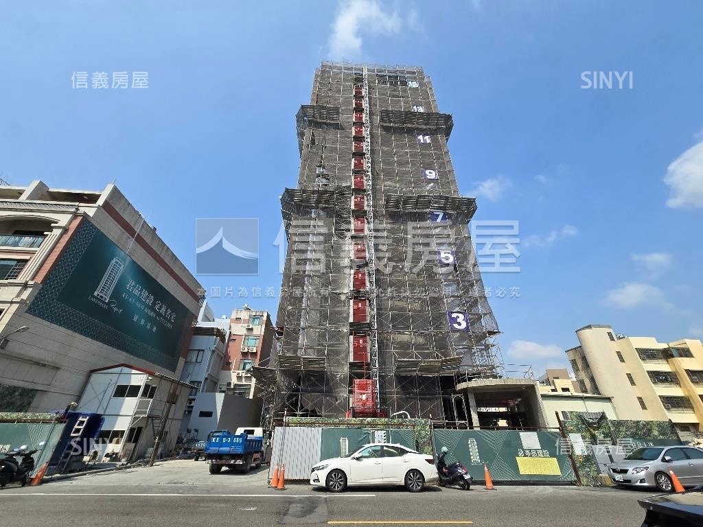 近家樂福稀有豪宅稀有釋出房屋室內格局與周邊環境