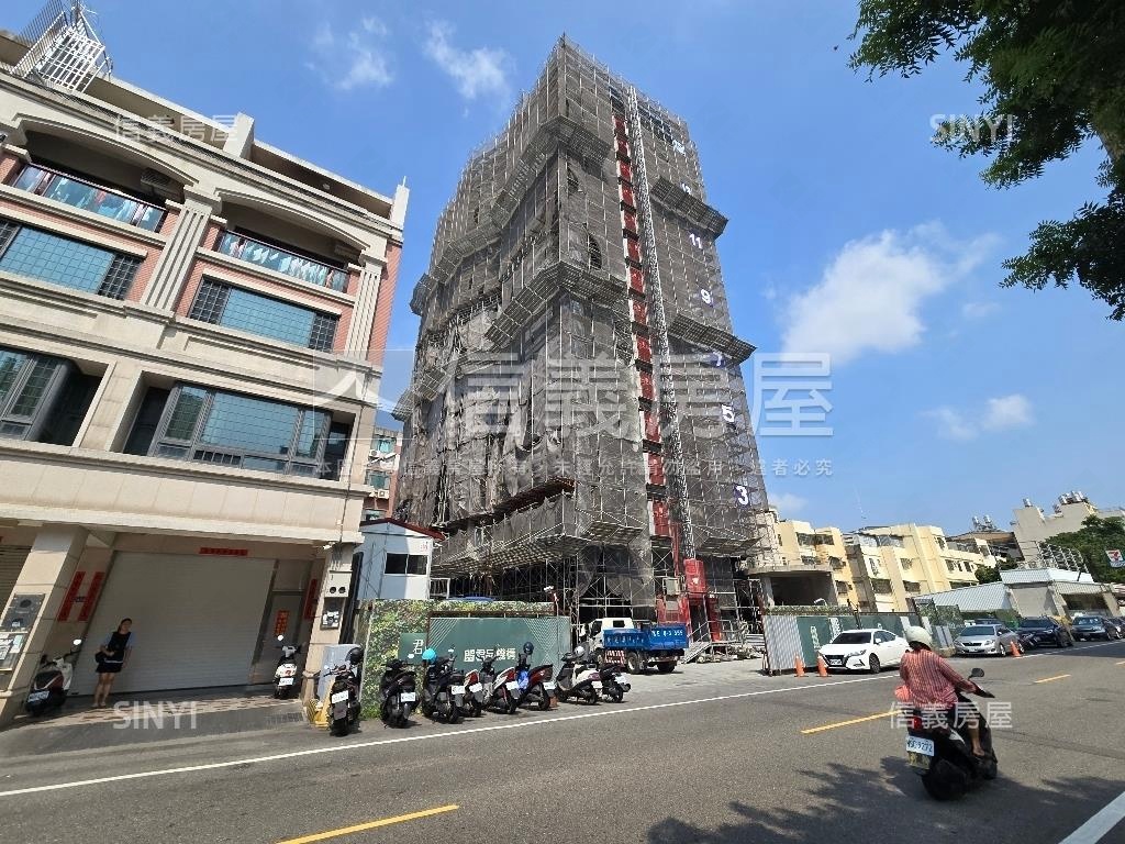 近家樂福稀有豪宅稀有釋出房屋室內格局與周邊環境