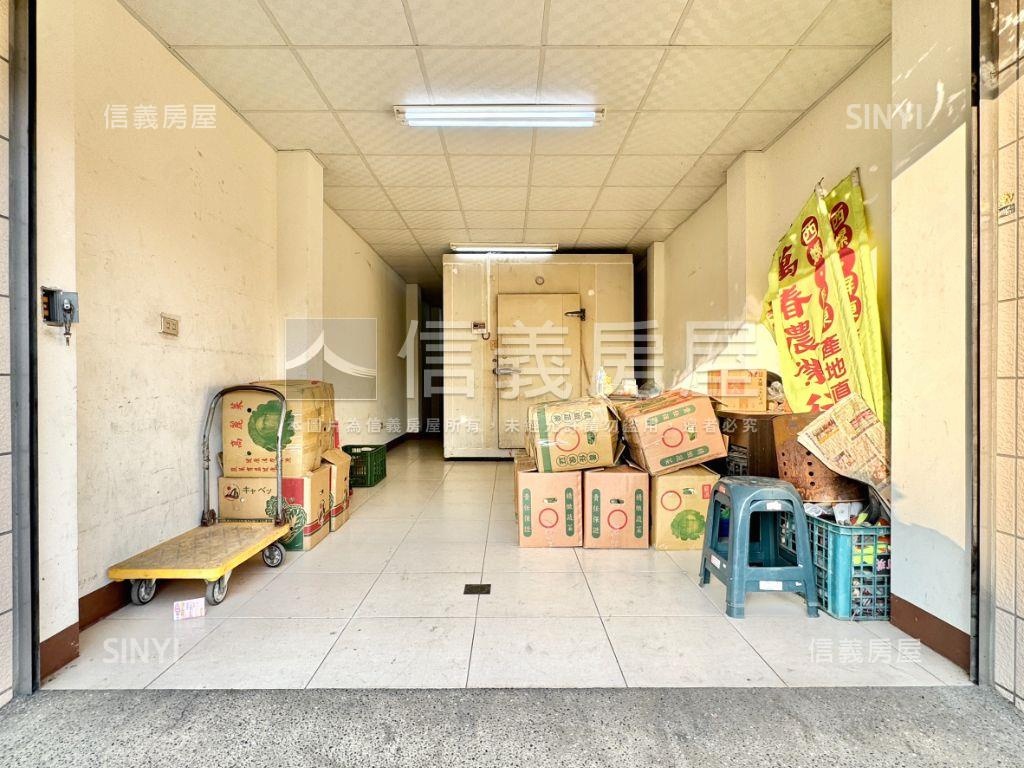 左營正路透天房屋室內格局與周邊環境