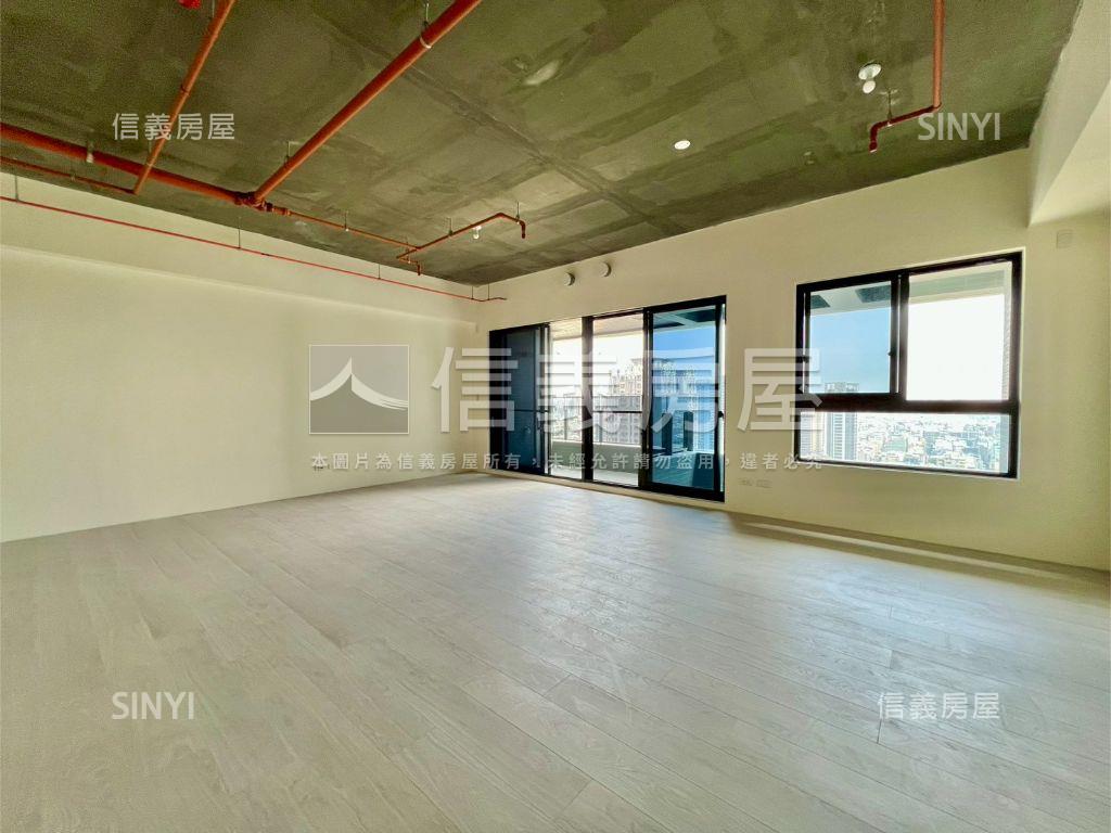 國泰三房平車景觀美宅房屋室內格局與周邊環境