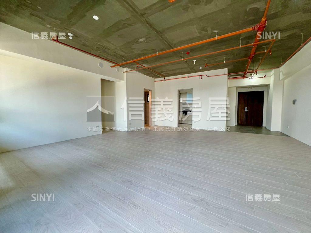 國泰三房平車景觀美宅房屋室內格局與周邊環境