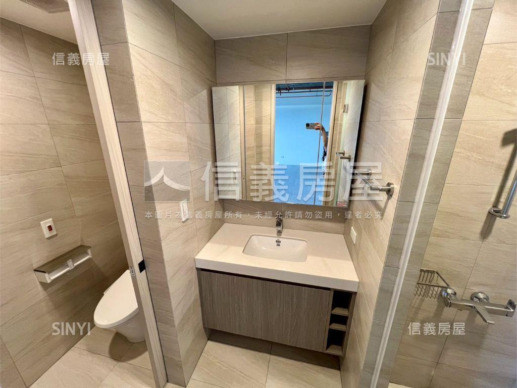 國泰三房平車景觀美宅房屋室內格局與周邊環境