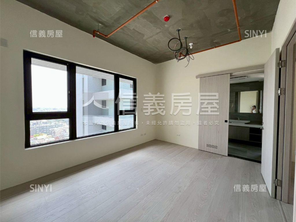 國泰三房平車景觀美宅房屋室內格局與周邊環境