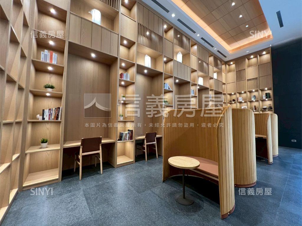 國泰三房平車景觀美宅房屋室內格局與周邊環境