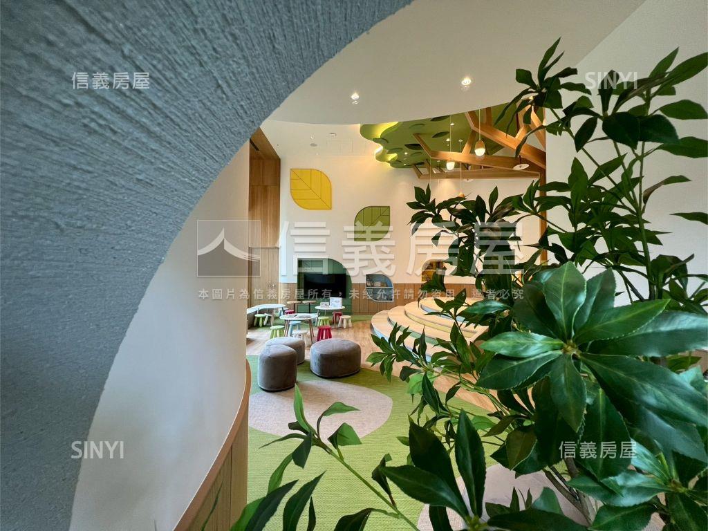 國泰三房平車景觀美宅房屋室內格局與周邊環境