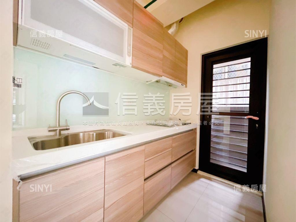 頂溪捷運★詠大賞稀有３房房屋室內格局與周邊環境