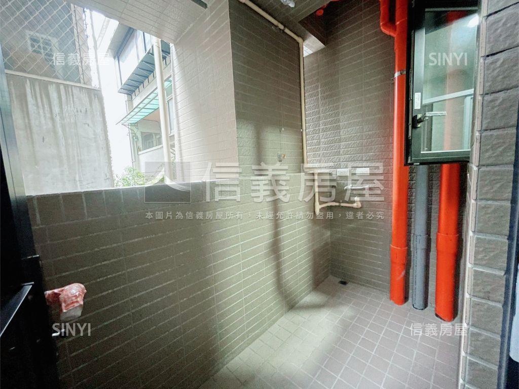 頂溪捷運★詠大賞稀有３房房屋室內格局與周邊環境