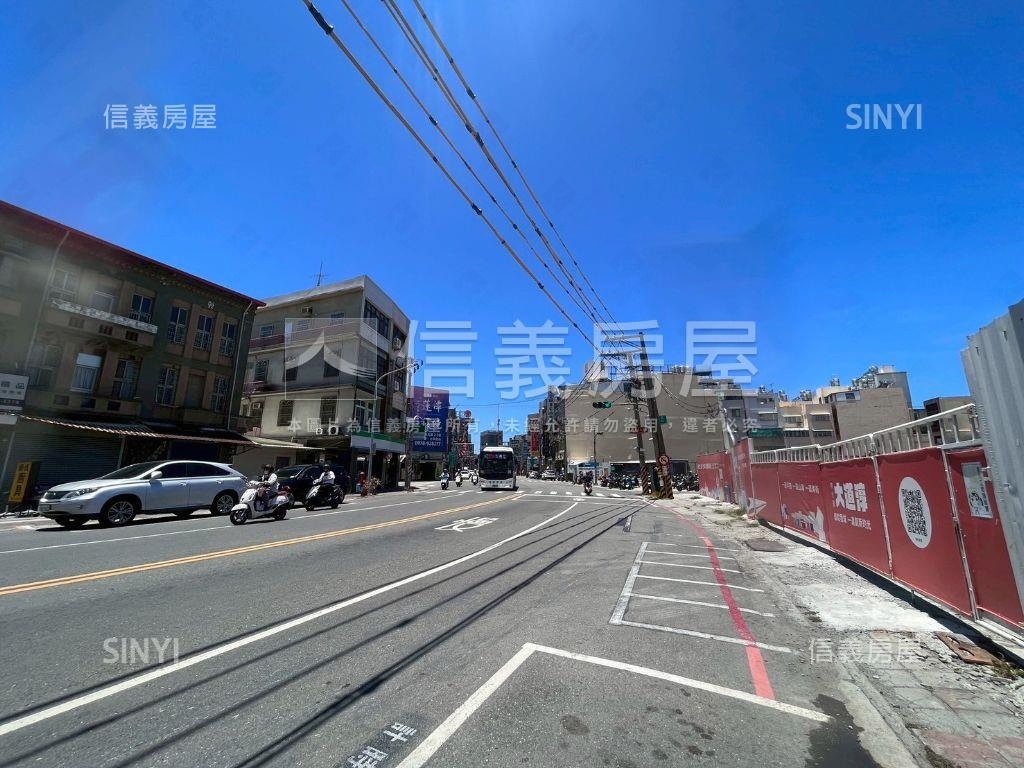 左營大路財源廣進金透店房屋室內格局與周邊環境