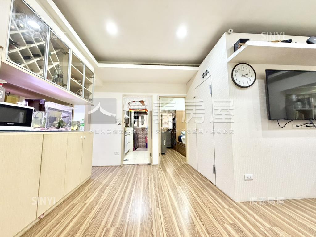 花園廣場美妝邊間三房房屋室內格局與周邊環境