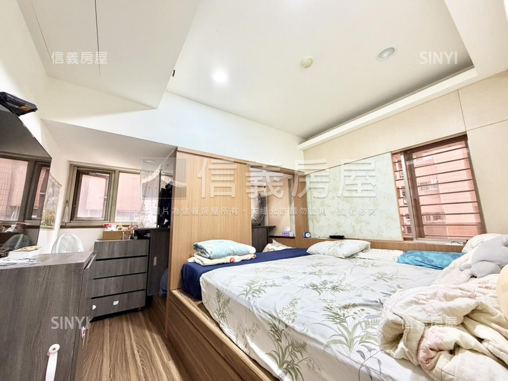 花園廣場美妝邊間三房房屋室內格局與周邊環境