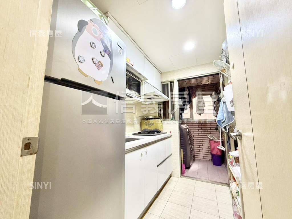 花園廣場美妝邊間三房房屋室內格局與周邊環境