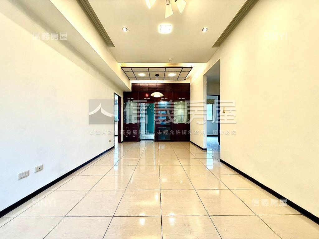 冠德電梯採光高樓三房房屋室內格局與周邊環境