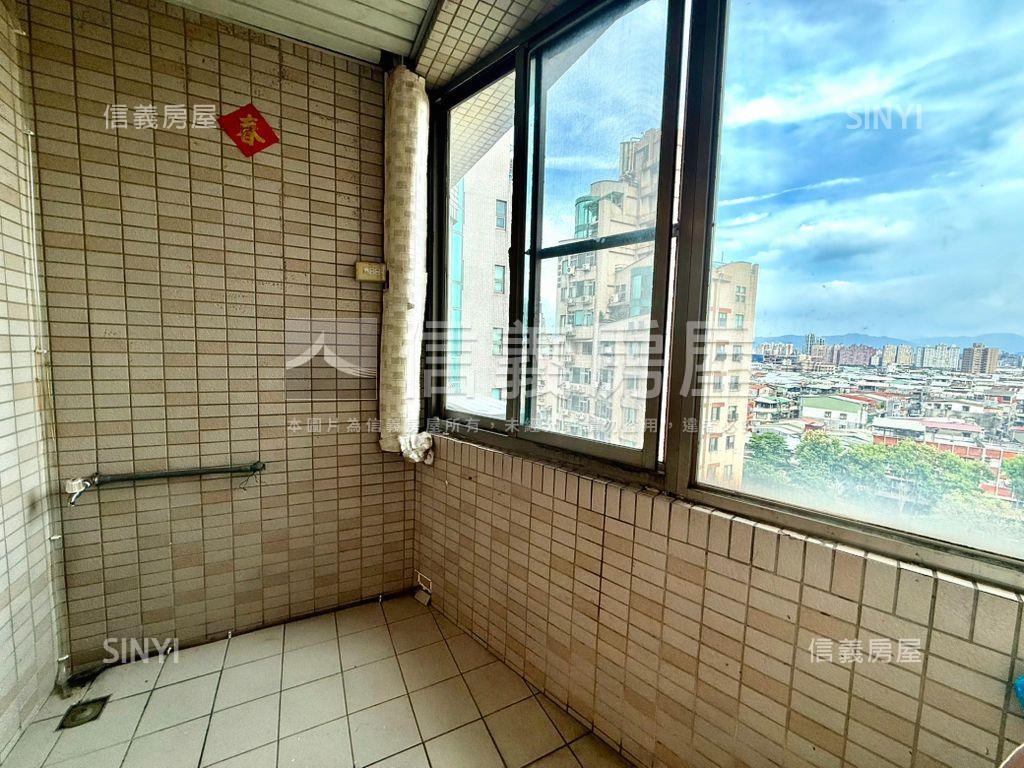 冠德電梯採光高樓三房房屋室內格局與周邊環境