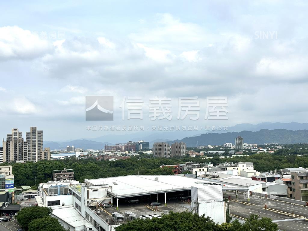 花都精美三房車位房屋室內格局與周邊環境