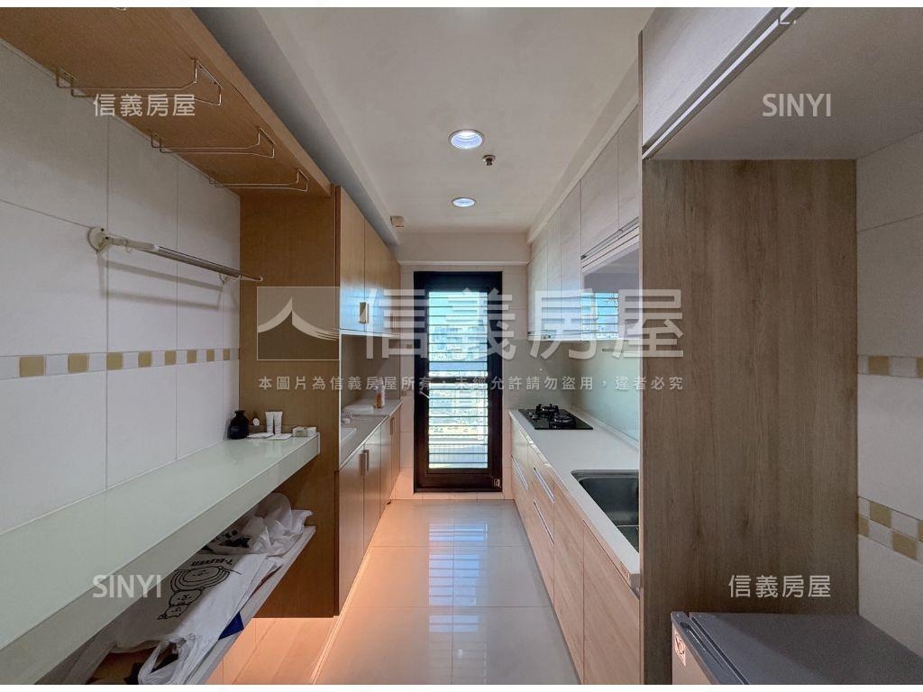【強案】巨蛋四房平車豪邸房屋室內格局與周邊環境