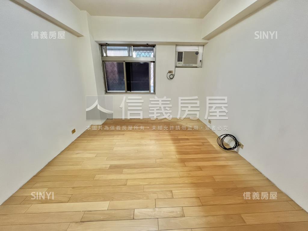 專任機能便利環堤大三房房屋室內格局與周邊環境