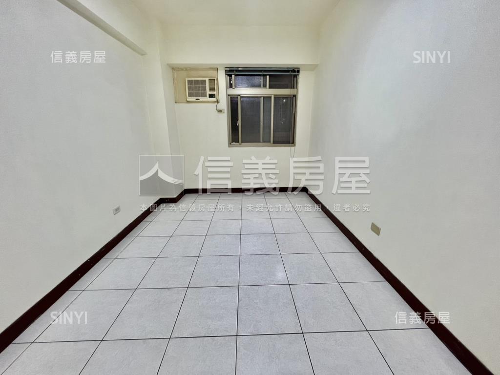 專任機能便利環堤大三房房屋室內格局與周邊環境