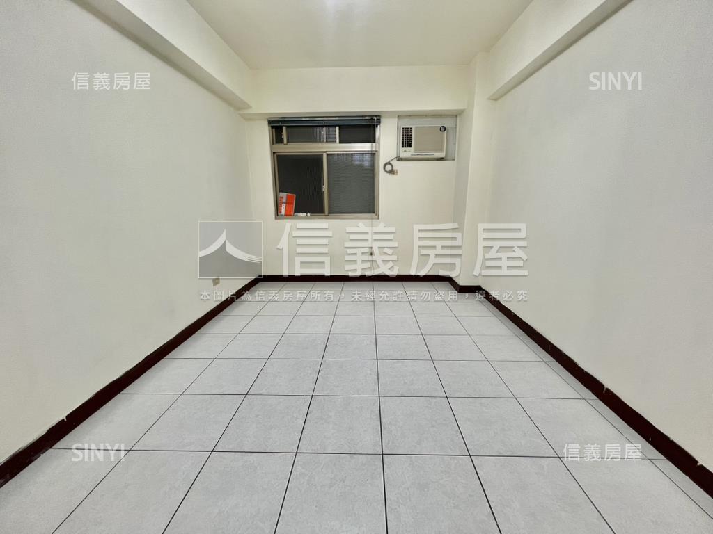 專任機能便利環堤大三房房屋室內格局與周邊環境